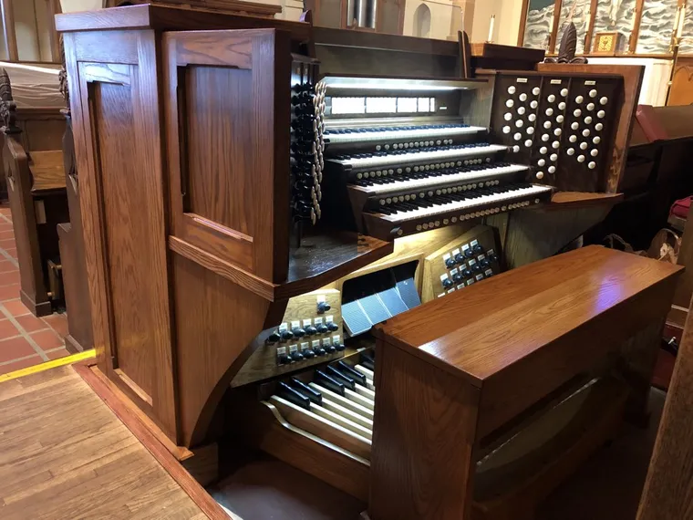 Console and pipework installation